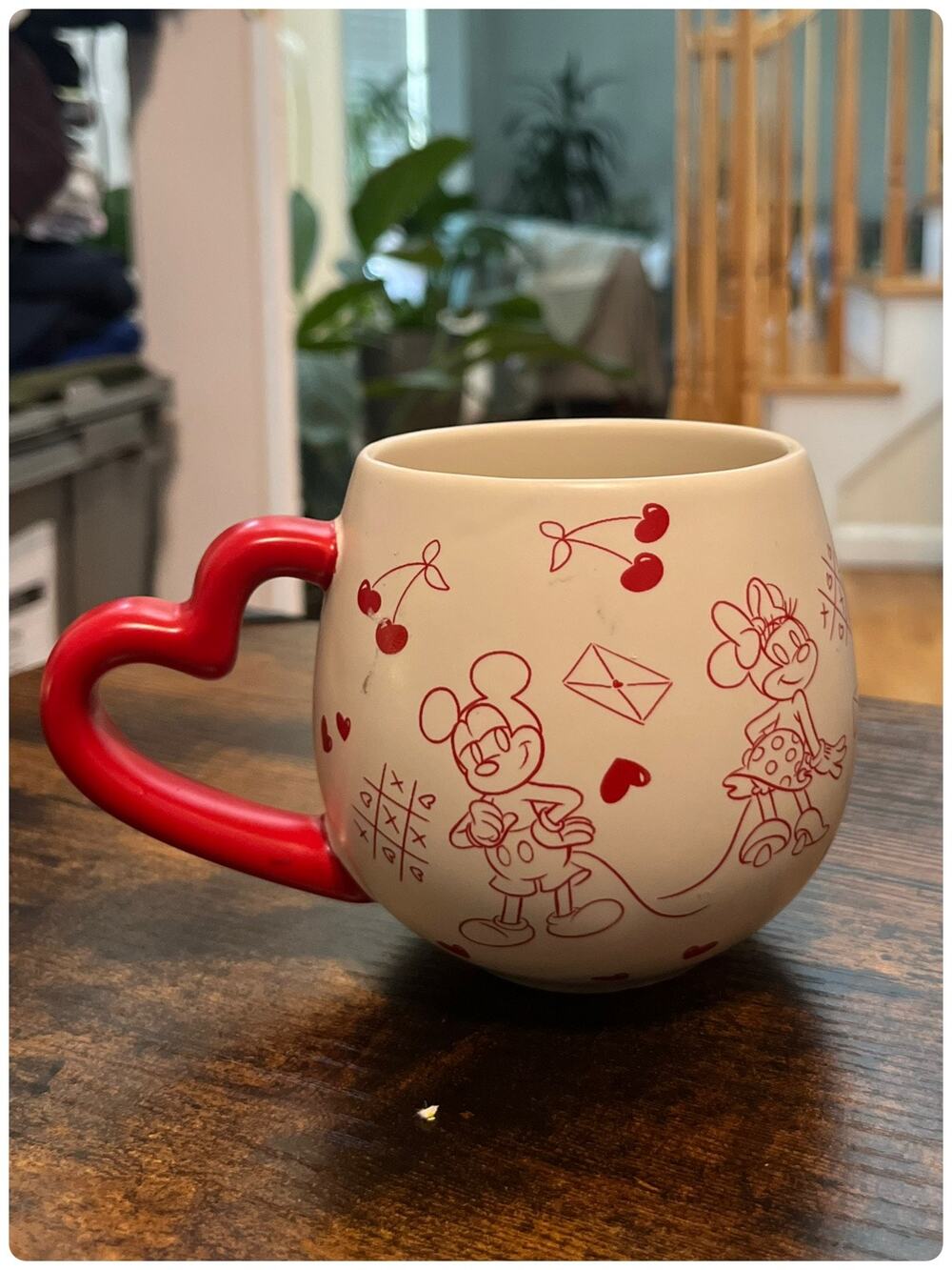 Celebrate Together Disney Mickey & Minnie Mouse 14 oz Mug Heart Shape Handle
